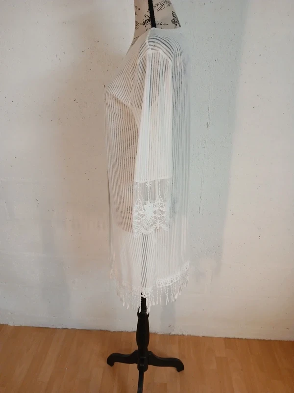🤍 Off-white embroidered kimono – Estimated size M – Very good condition – photo 3